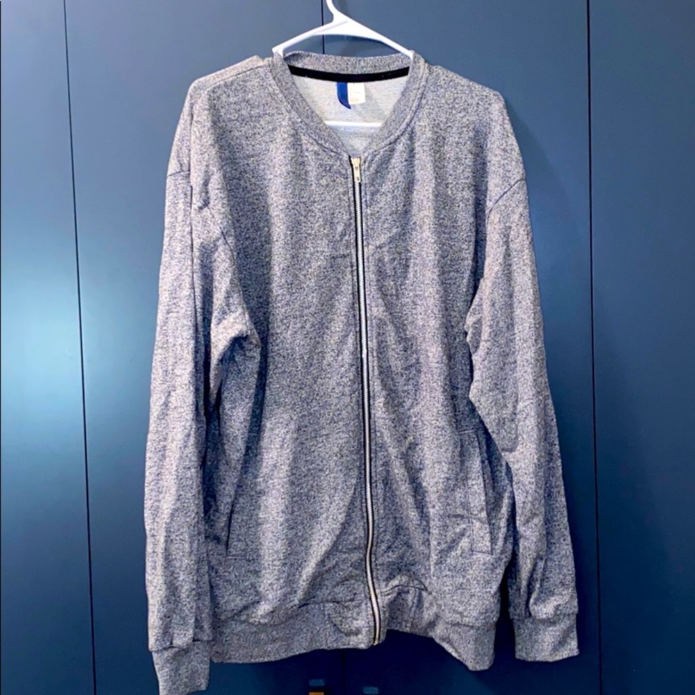 DIVIDED H&M Grey Zip-up hoodie